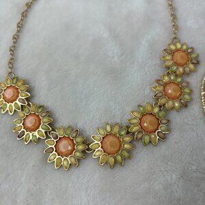 Floral Gorgeouse yelow and orange Jewelry Set. Neckleces, Bracelet, Earring NWOT
